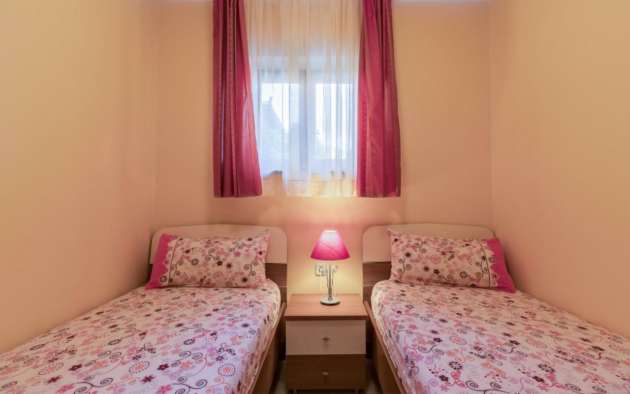 Apartmani Kazun - App1 Fažana Exterior foto